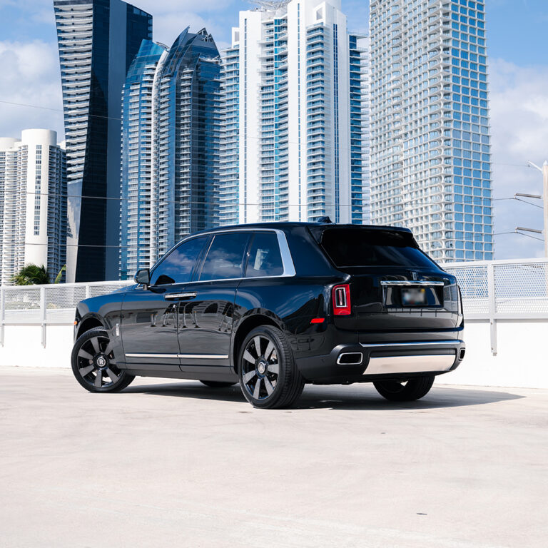Representative Rolls-Royce Cullinan Black rental planning image