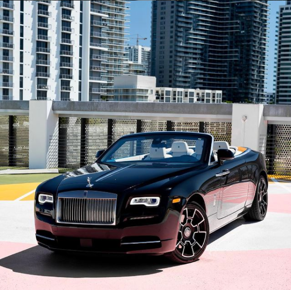 Representative Rolls-Royce Dawn rental planning image