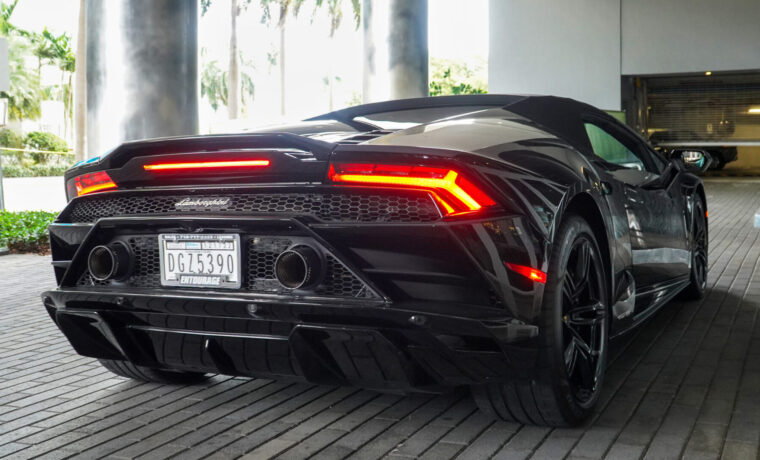 Lamborghini Huracan EVO Spyder Black